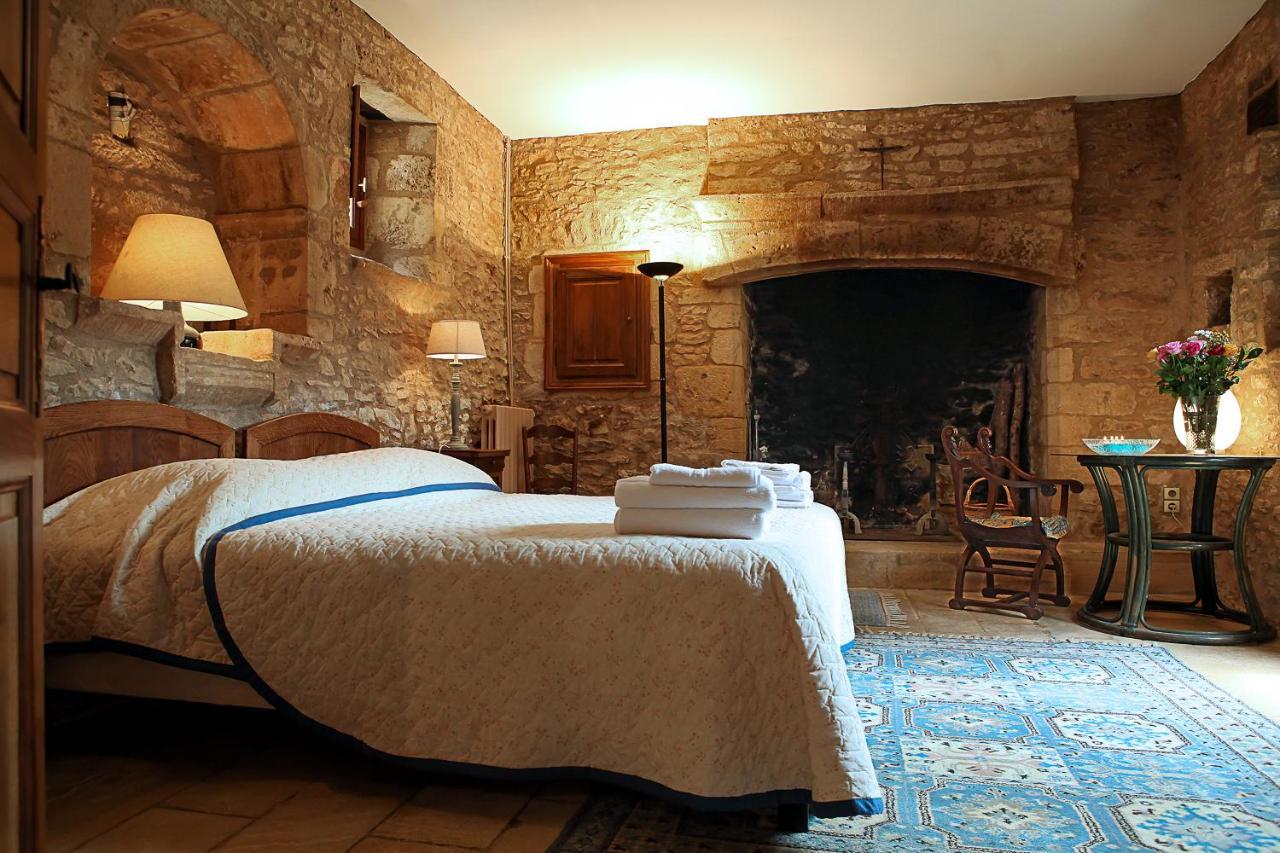 Chambres D'Hotes Avec Piscine La Rossillonie ベナック・エ・カズナック エクステリア 写真